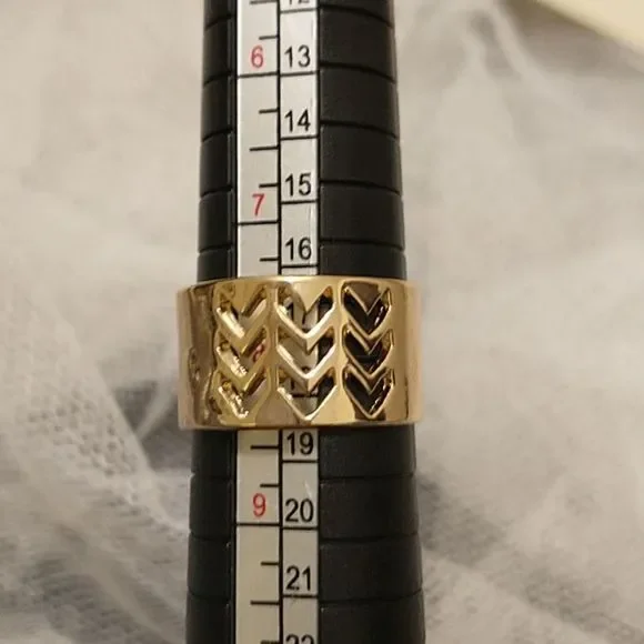 Bracelets & Ring Set! - Picture 6 of 8